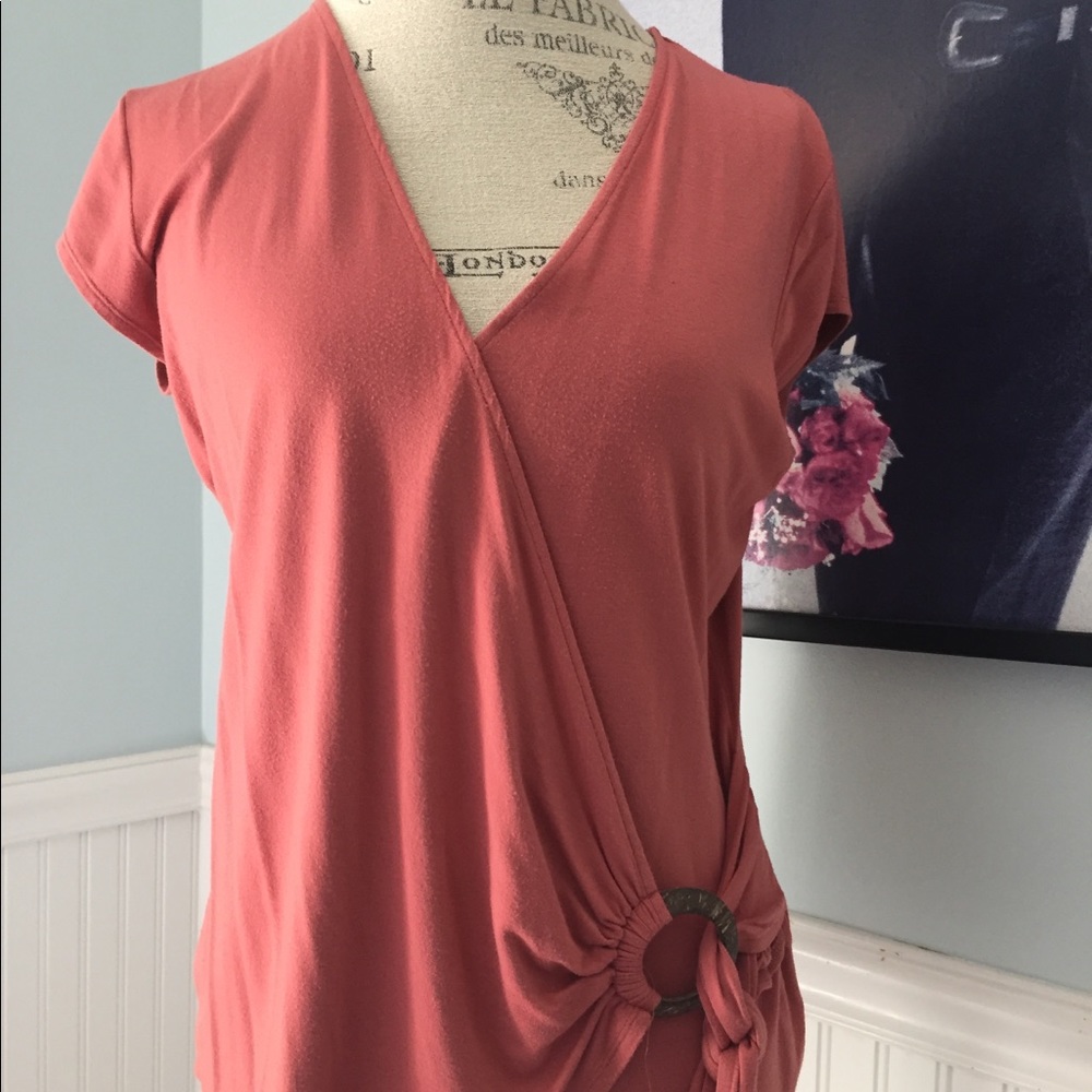 Wrap tie top